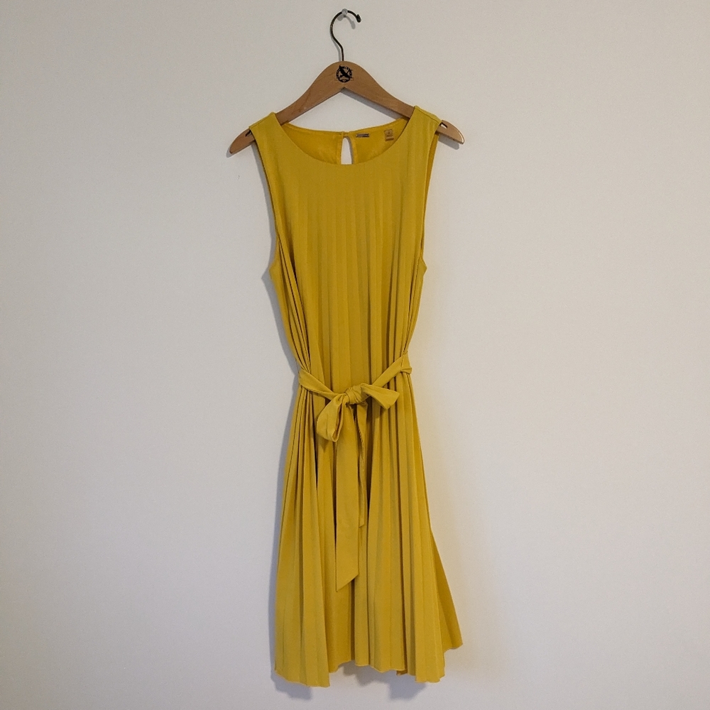 T Tahari yellow dress